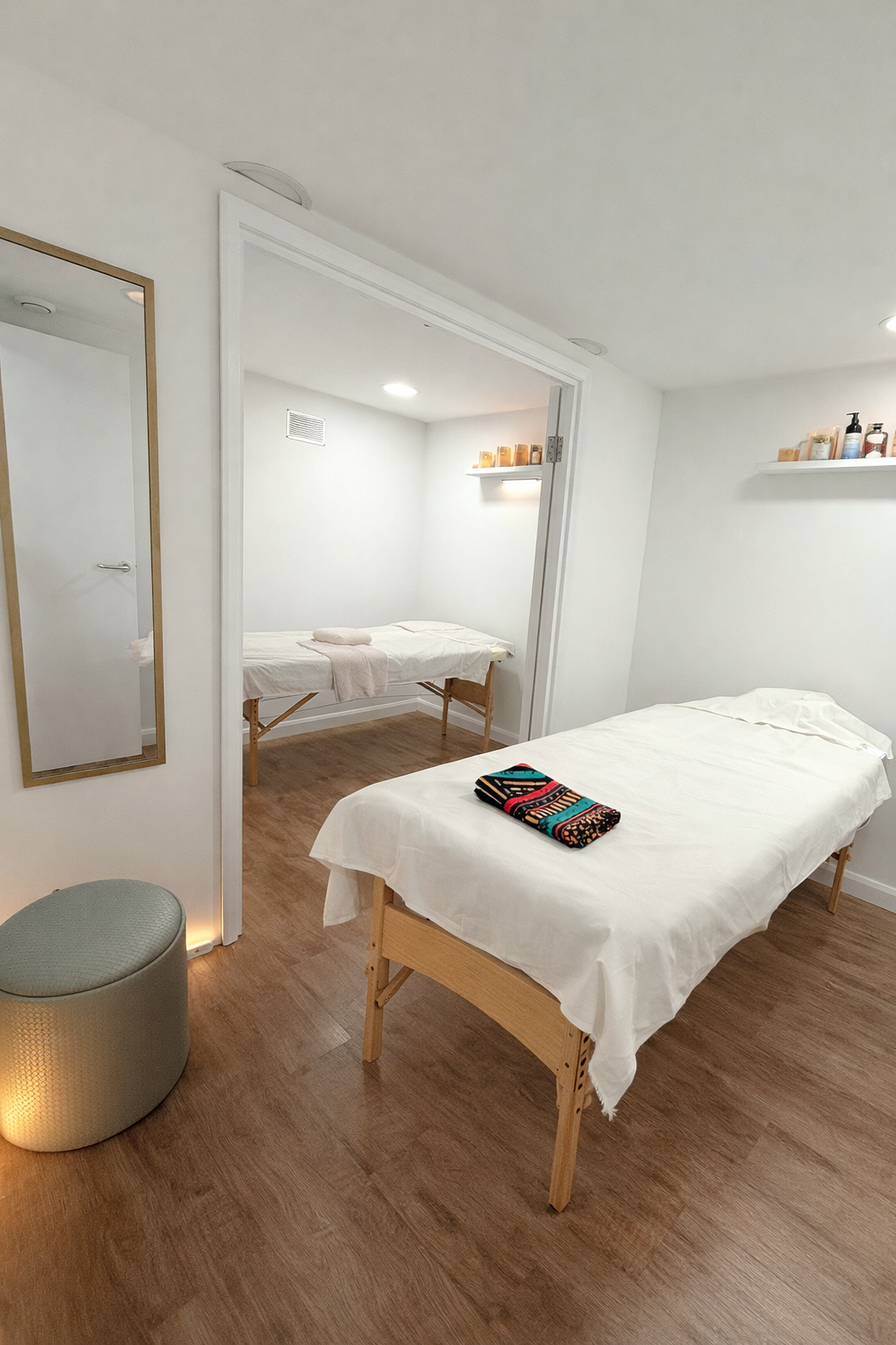 Aldgate couples suite